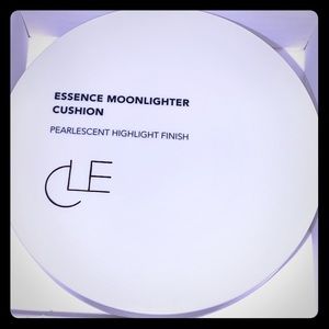 Essence Moonlighter Cushion-Glinting Buff